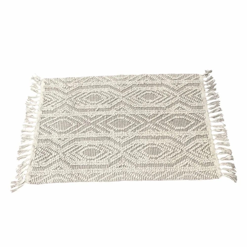 10/$25🦋 Kohl's Gray & Ivory Wool Fringe Rectangular Rug - 4' x 2.5'